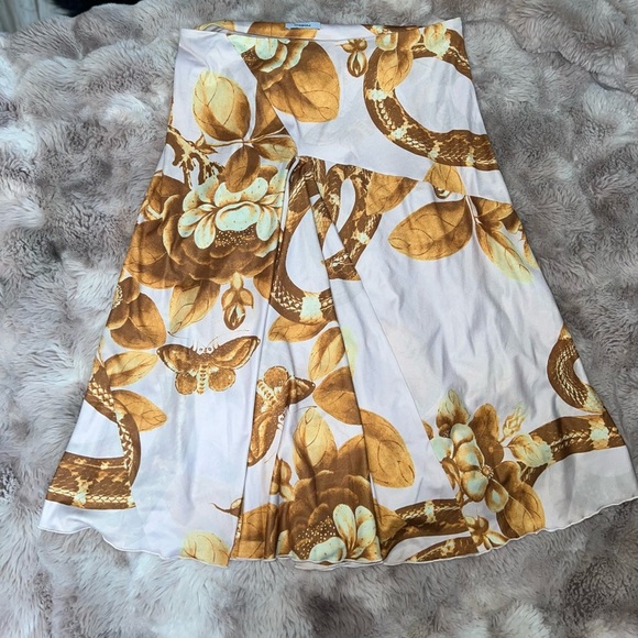 Miaou Moni Emblem Print Stretch Jersey
Midi Skirt, Medium - Picture 6 of 13